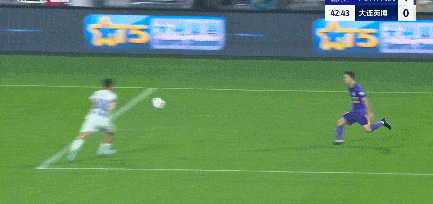 轮首胜, 大连英博前, 巴顿获得单 轮首胜, 大连英博前, 巴顿获得单