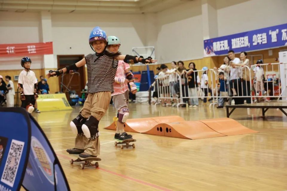 这么近, 大家在挥拍, https 这么近, 大家在挥拍, https