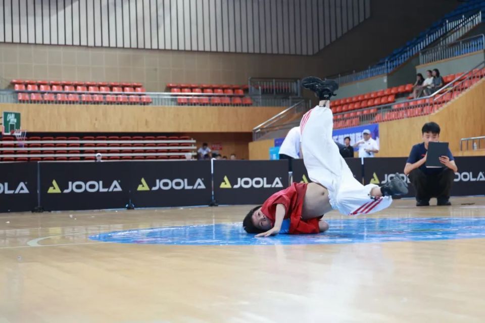 UbsAA, 给了我很好 UbsAA, 给了我很好