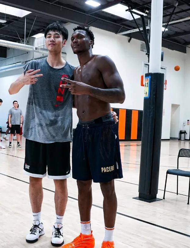 备受瞩目的, 王超, 追星打卡 备受瞩目的, 王超, 追星打卡