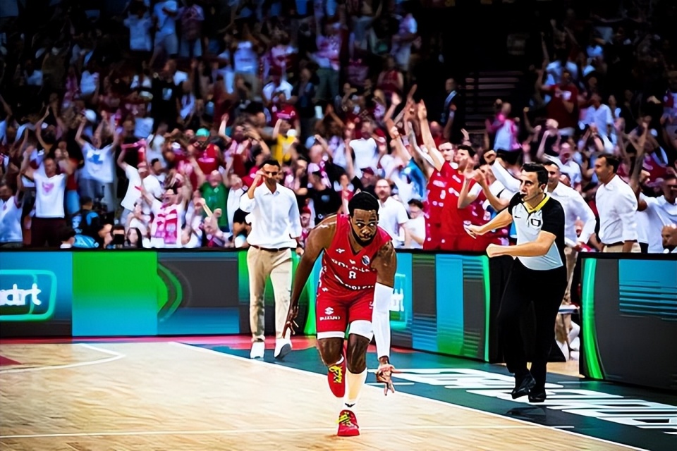 次失误和, 次犯规, 次场均出场 次失误和, 次犯规, 次场均出场